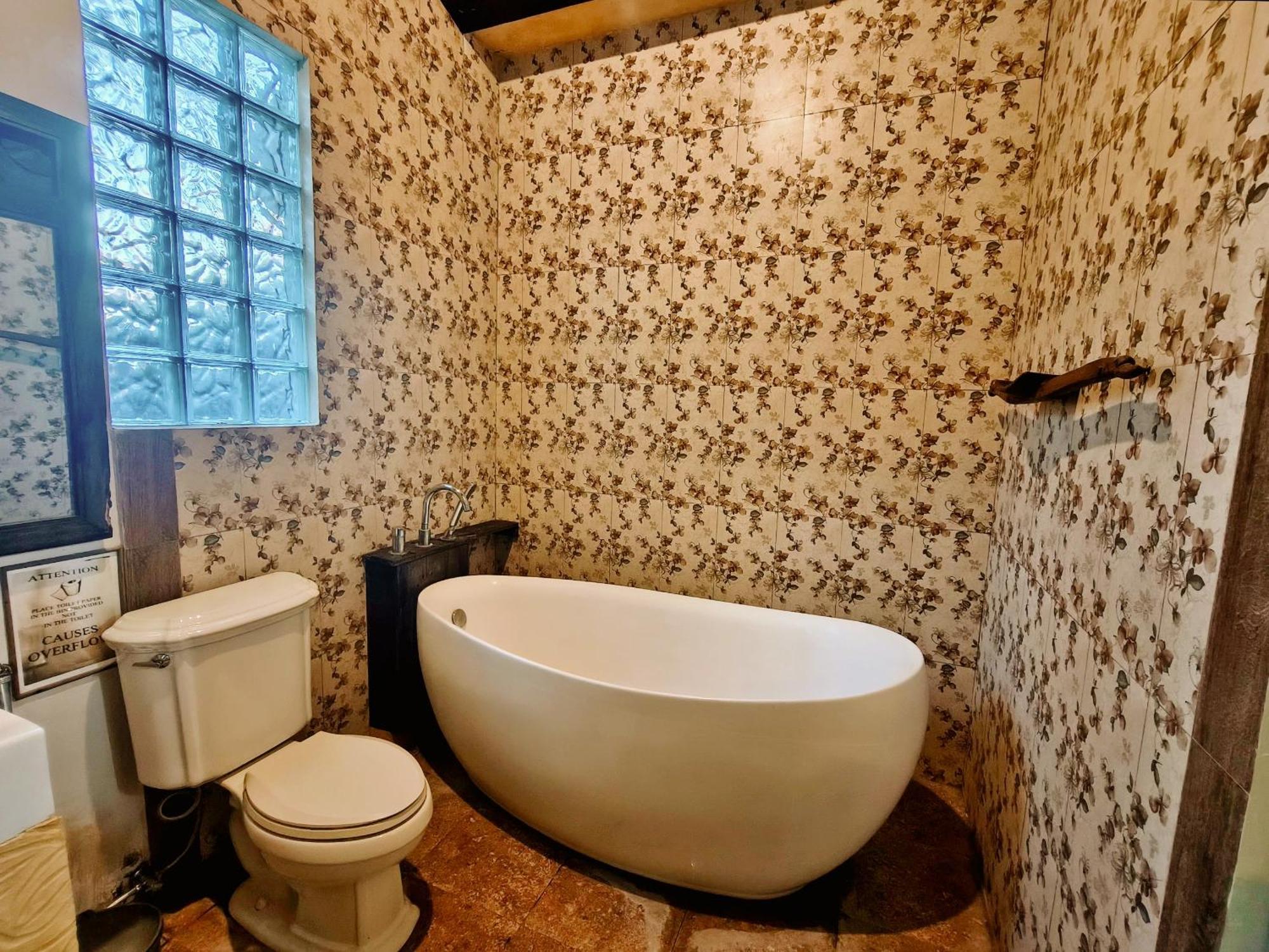 Panda Lumbung Bed & Breakfast Sanur  Bagian luar foto